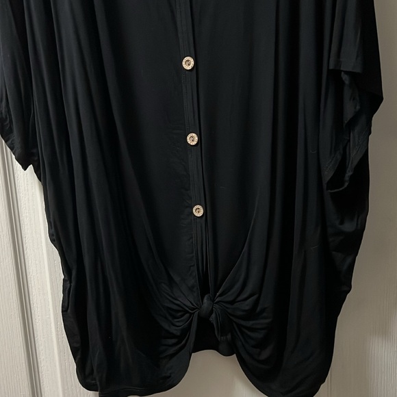 Black button up tie front top from chic soul - Picture 2 of 6